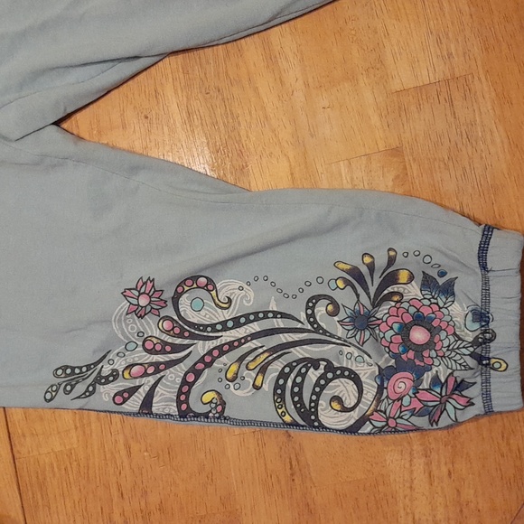 String tie Capri pants - Picture 2 of 5